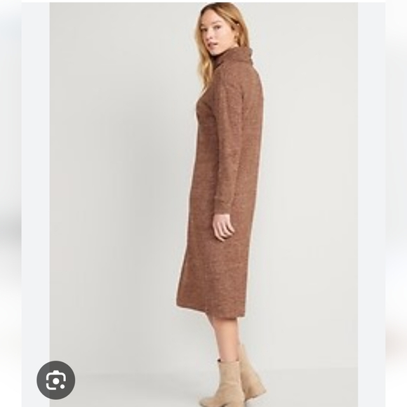 Long Sleeve Midi Turtleneck Shift Dress - XXL - Picture 4 of 13